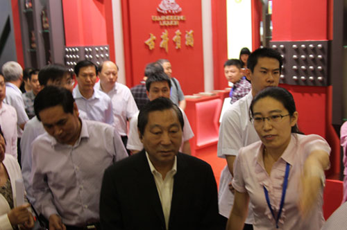 年份原漿綻放商標(biāo)節(jié) 逐夢(mèng)百億再添助力