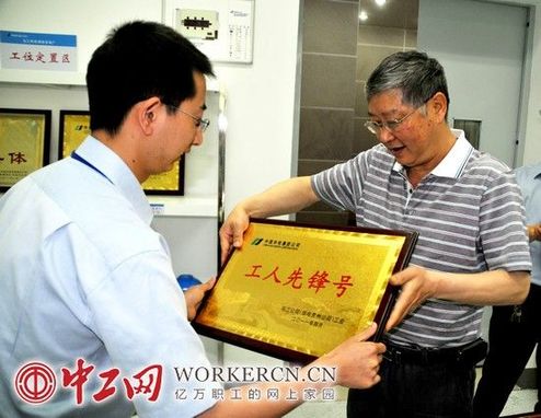 王漢生：深耕細(xì)作老黃牛 貼心服務(wù)在基層