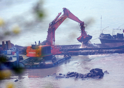 長江重慶段 疏浚施工忙