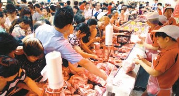 部分超市豬肉每斤最多降3元 肉價(jià)三問:拐點(diǎn)到了嗎