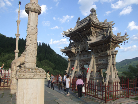 平頭百姓“選美” 佛教圣地入圍<BR>五臺山成山西最美十大文物景觀