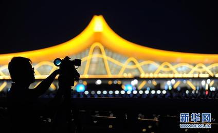 昆明新機(jī)場(chǎng)燈光景觀工程啟用