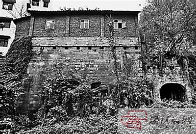 當(dāng)年挺進報的印刷機現(xiàn)身重慶南岸 帶你走進陳然故居