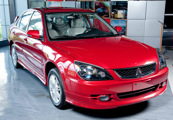 三菱藍(lán)瑟售價6.98萬 全國限量698臺