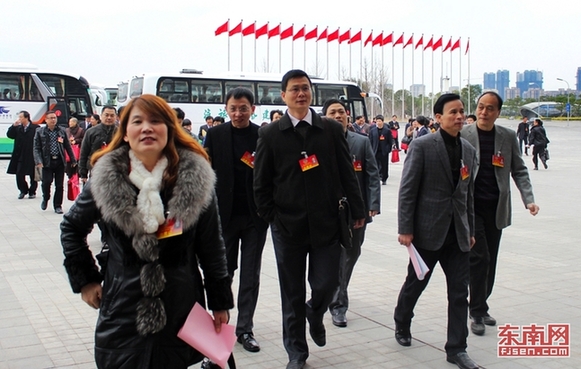 福州市政協(xié)十二屆二次會議開幕