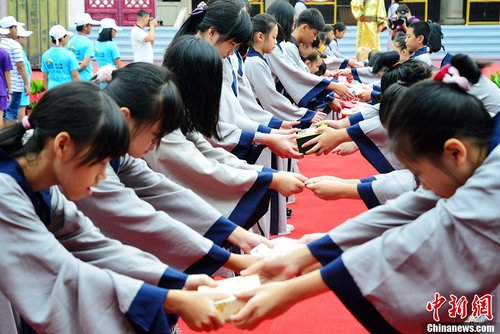 兩岸百名兒童在福州千年孔廟開啟“禮樂”旅程