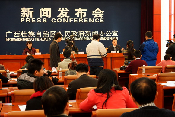 廣西昂首闊步邁入高鐵行列，年底高鐵開通