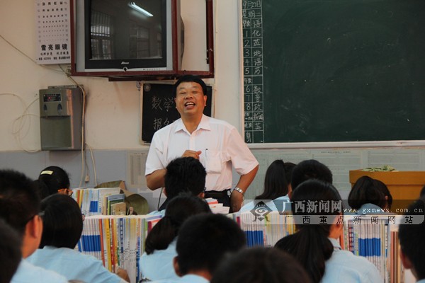 廣西全區(qū)教育系統(tǒng)開展向莫振高同志學(xué)習(xí)活動(圖)