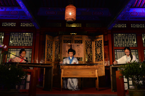 京城首次少兒古琴音樂會亮相大覺寺