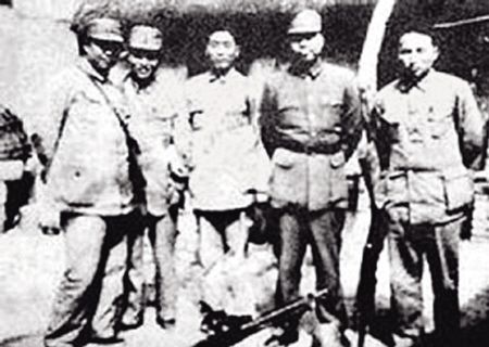 戰(zhàn)地記者憶臺兒莊大戰(zhàn):尸橫遍野 血流成河(圖)