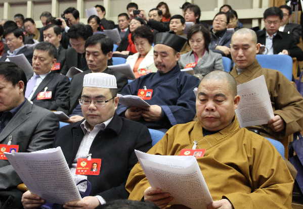 山東第十二屆人大會(huì)第一次會(huì)議開幕