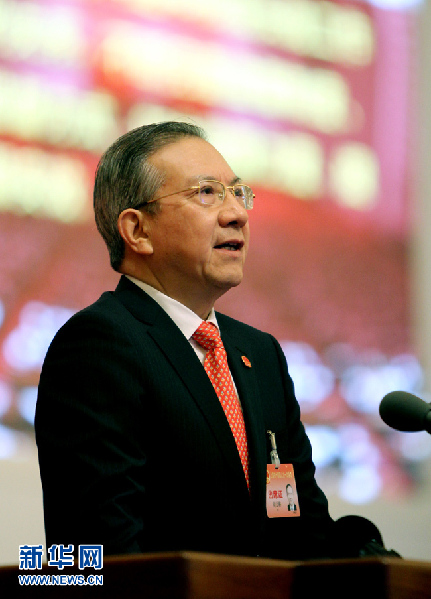 上海市人代會聽取市人大常委會和