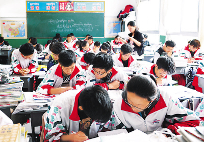 2013高考招生探班:盤點人氣高學(xué) 熱門專業(yè)