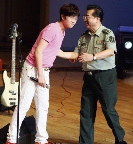 李天一律師否認李雙江展示遭敲詐50萬短信