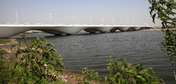 中新生態(tài)城薊運(yùn)河故道橋獲市政“奧斯卡”