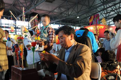 第五屆昆明泛亞民博會開幕(組圖)