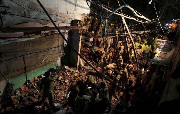 圖：印度舊德里地區(qū)樓房倒塌致7人死亡