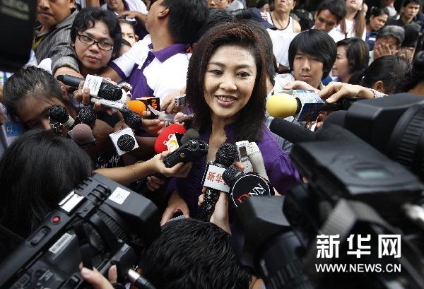 英拉主要經(jīng)歷 他信能否“平反”