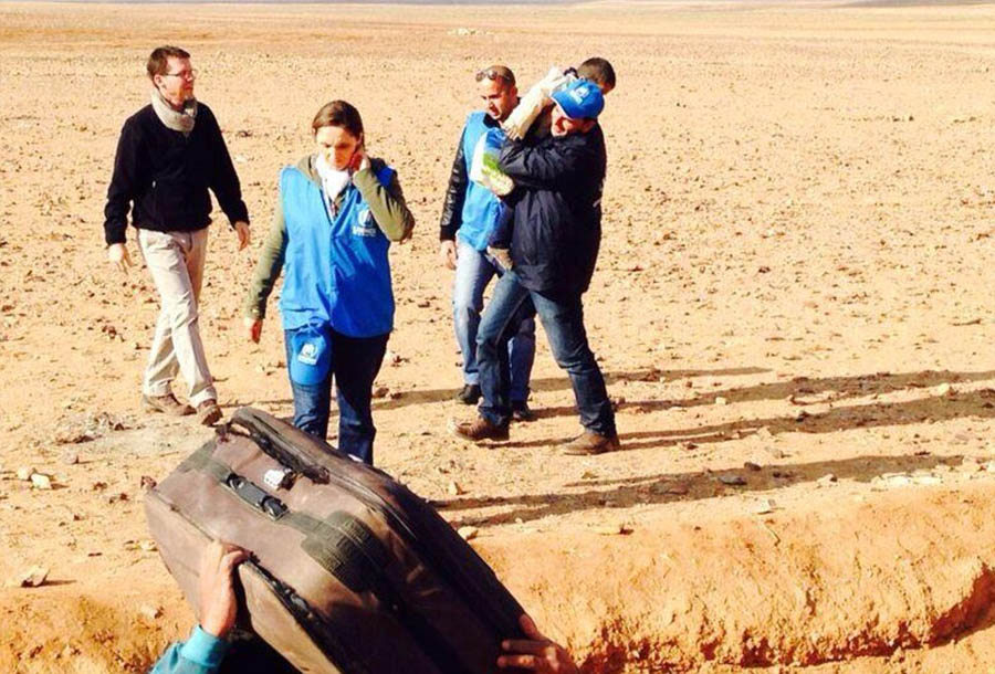 敘利亞4歲男童逃難時(shí)迷失沙漠 與家人在難民營(yíng)團(tuán)聚