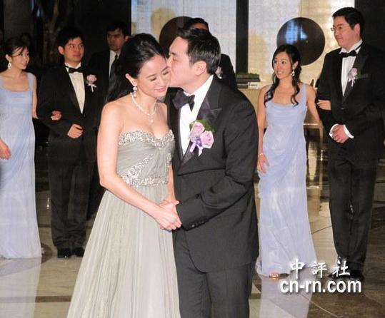 臺塑長孫王泉仁新婚夫妻亮相(組圖)