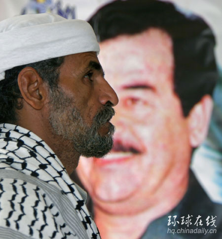 也門為伊拉克已故總統(tǒng)薩達(dá)姆舉行儀式，紀(jì)念他去世40天。薩達(dá)姆的女兒出席了紀(jì)念儀式