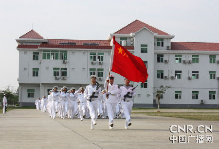 南海艦隊(duì)千余新兵接受檢閱