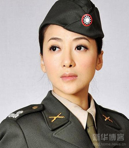 組圖:嬌柔女星軍裝照 誰最惹人愛?