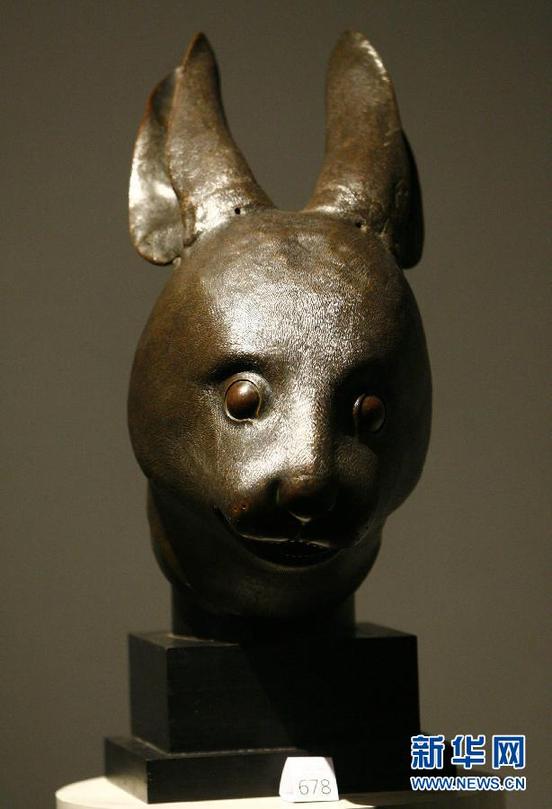 法國(guó)皮諾家族宣布將所購(gòu)圓明園獸首無(wú)償送交中國(guó)