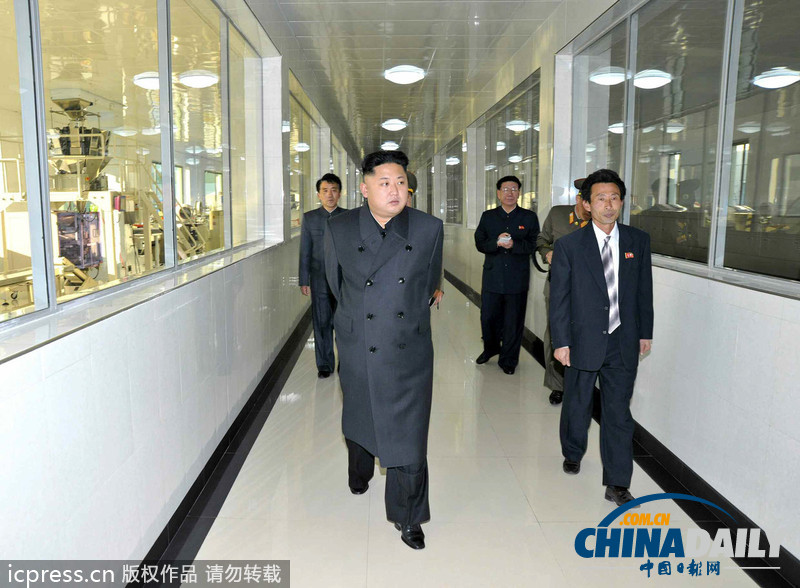 金正恩視察食品加工廠 對(duì)日常工作進(jìn)行現(xiàn)場(chǎng)指導(dǎo)