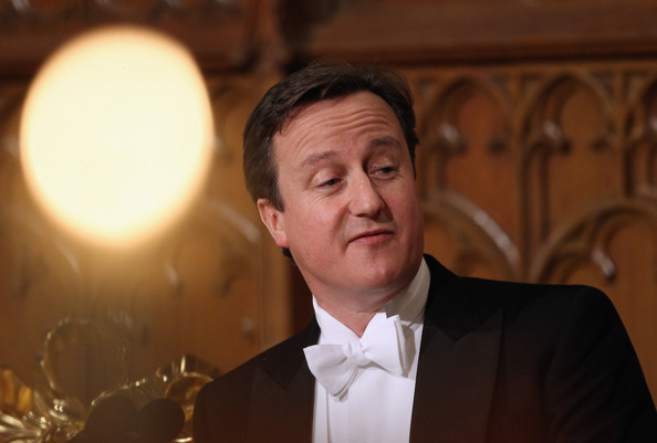 卡梅倫“奢華”宴會上提倡節(jié)儉成笑話