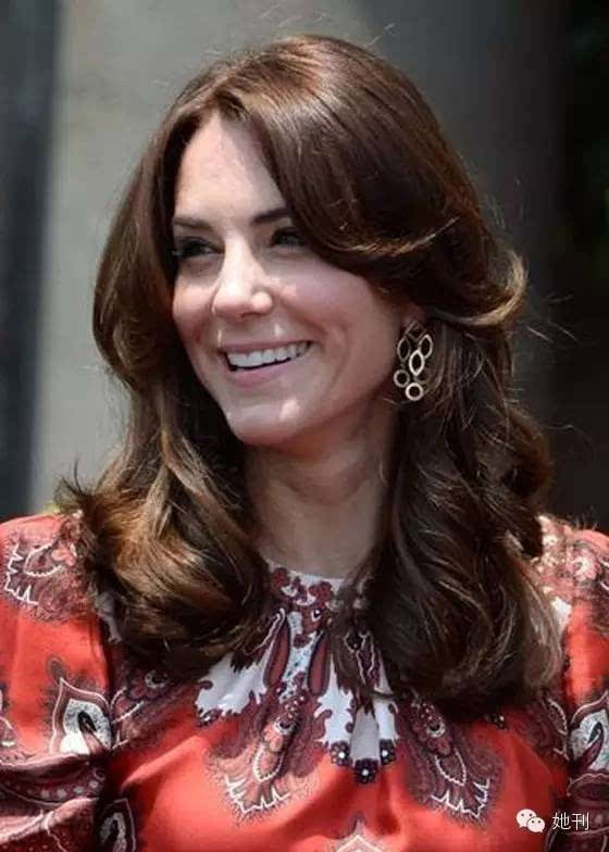 她貴比英女王，卻穿幾百塊的衣服美翻東南亞！