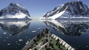 Should tourists go to Antarctica? 你想去南極旅游嗎？