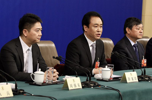 恒大集團主席許家?。好駹I企業(yè)應(yīng)為扶貧發(fā)揮更大作用