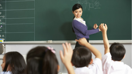 Asia's school top of the class 亞洲國家占據全球最大規(guī)模學校排名前五