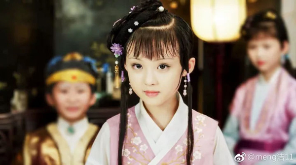 小戲骨版《紅樓夢》演技炸裂，眼角眉梢都是戲，哪個萌娃最得你心？