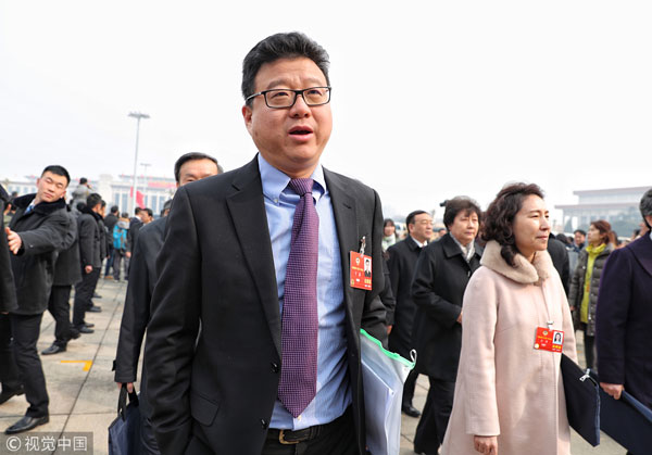 聚焦兩會：馬化騰、董明珠、雷軍等企業(yè)大佬都說了啥?