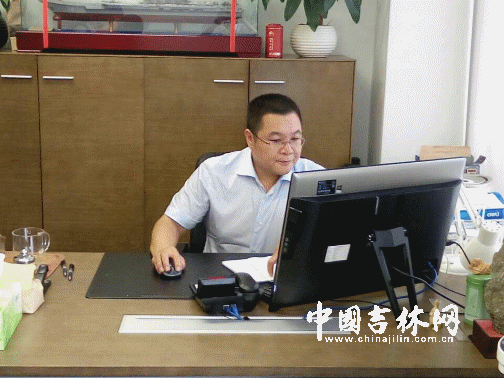 Yin Yue:Let's build our hometown a better place