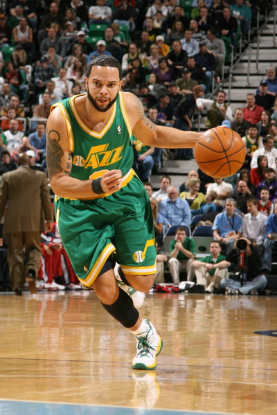 爆炸消息 德隆轉(zhuǎn)投籃網(wǎng)