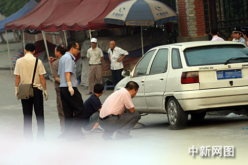 重慶發(fā)生槍擊案1名男子中槍身亡(組圖)