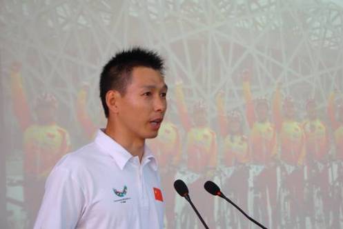 騎行中國(guó) 相約深圳  大運(yùn)“騎跡”車隊(duì)抵達(dá)武漢